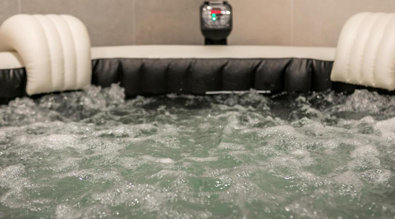 Jacuzzi Party & Event Space Up To 40 Apartment Krakau