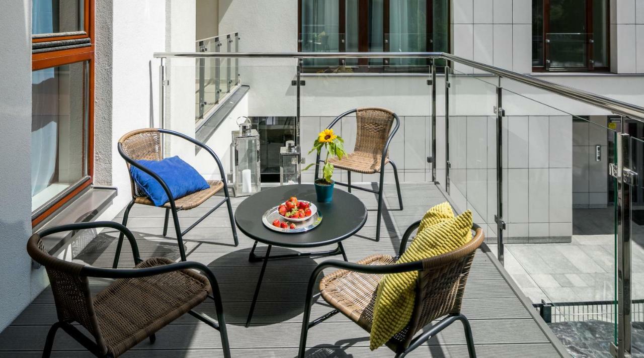 Apartment Jacuzzi Party & Event Space Up To 40 *
