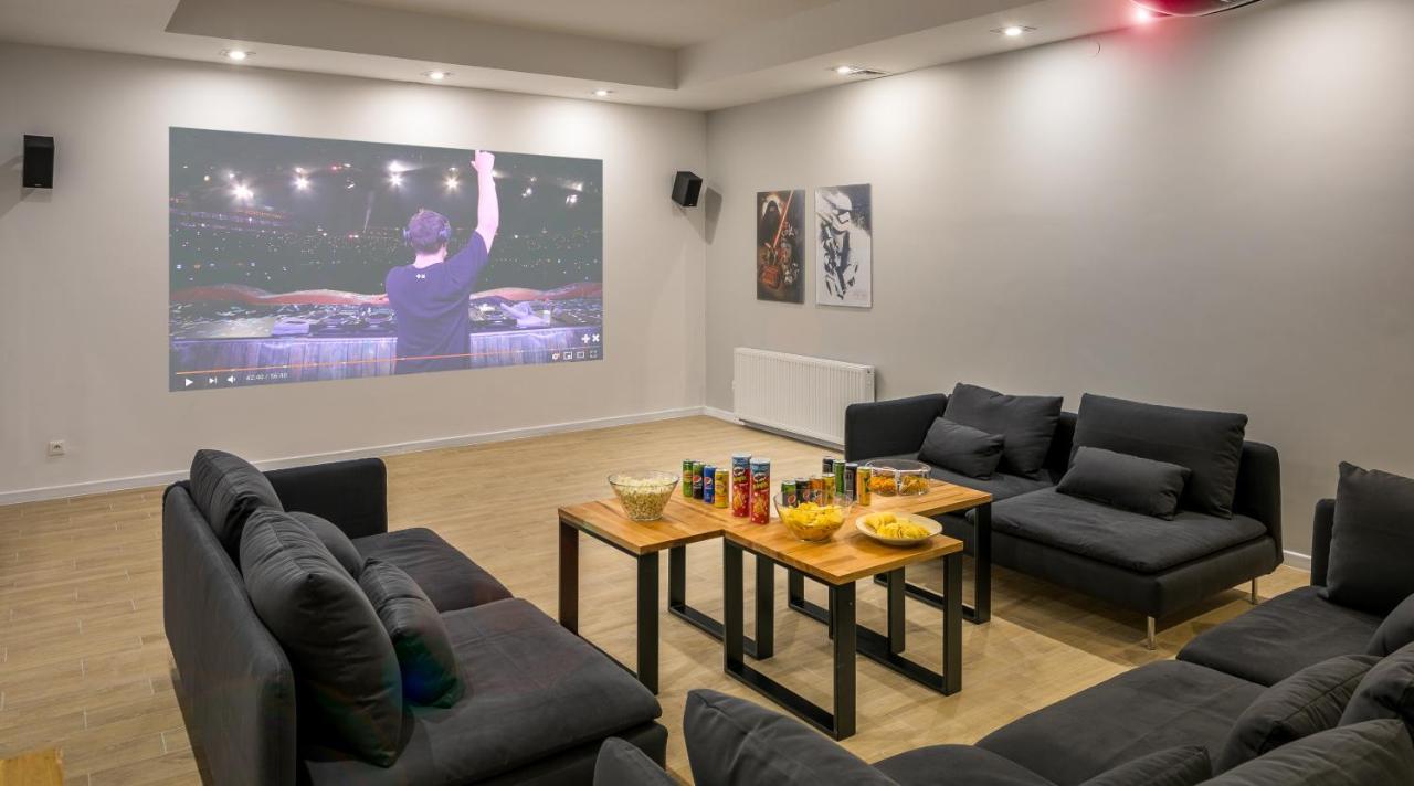 Jacuzzi Party & Event Space Up To 40 Krakau